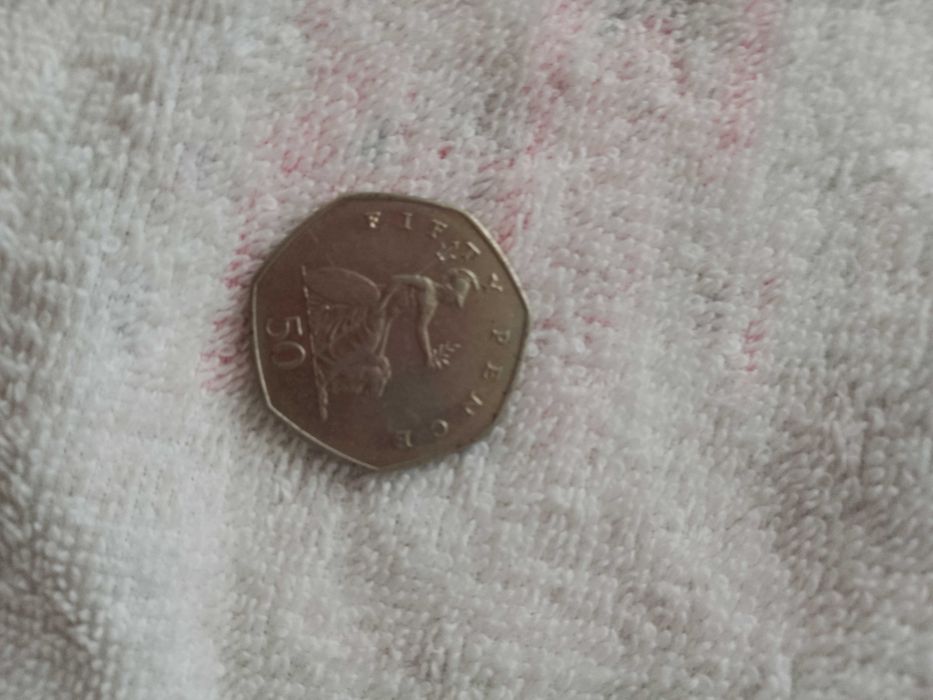 Монети.                 .