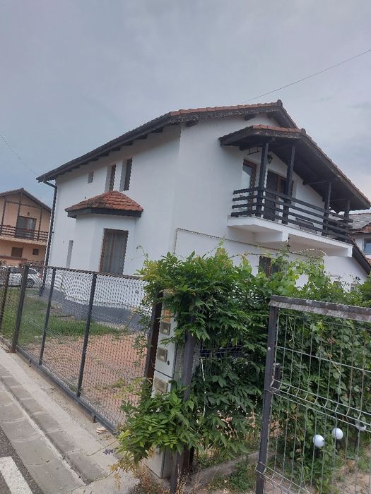 Casa de vanzare in Calimanesti