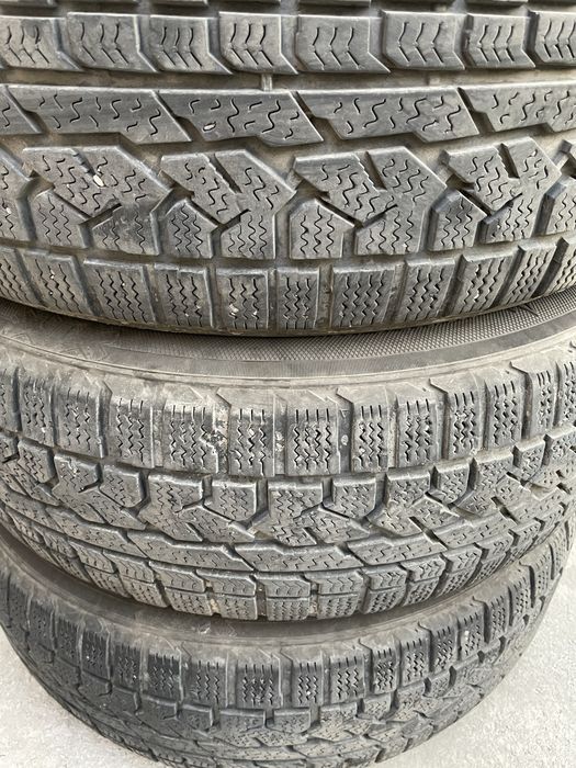 Kumho Asymmetric 235/60/18Otani