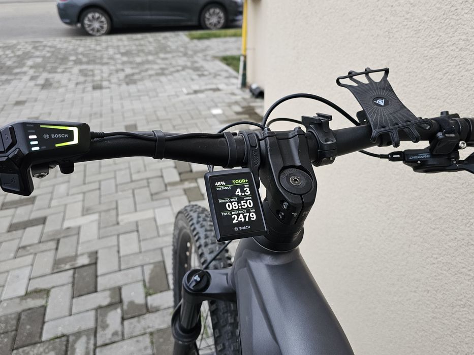 Cube reaction Race hybrid