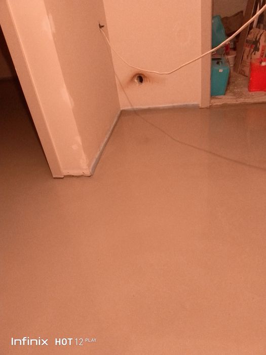 Наливные полы, выравнивание пола.