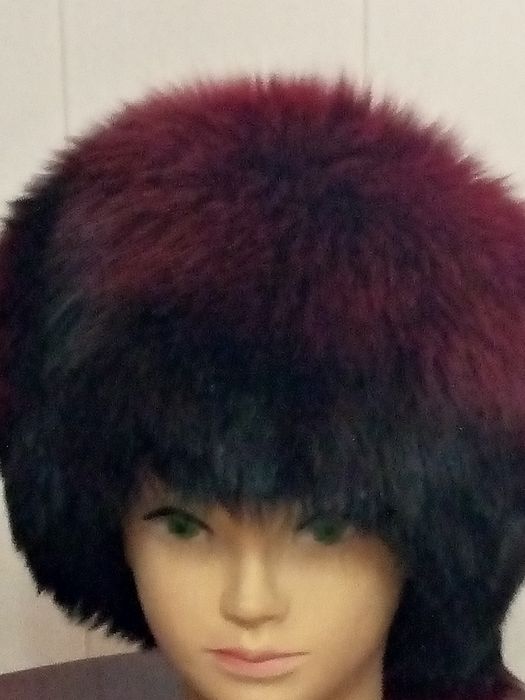 Шапка женская из натурального меха.