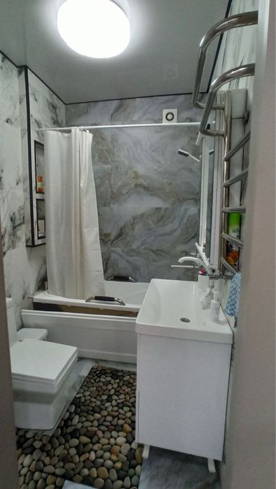 Yunusobod Hasnboyda uchaska sotiladi 1.2 sotu 6 hona