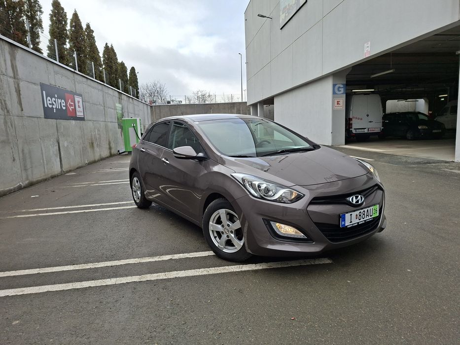 Vand Hyundai Y30