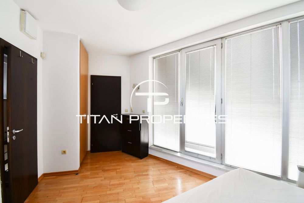 Мезонет, под наем, Център - Докторски паметник