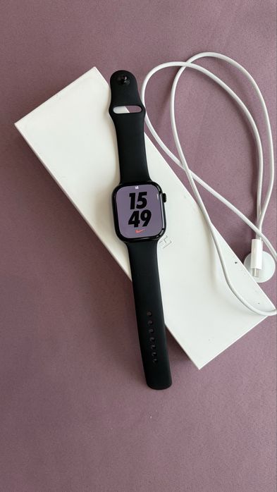 Продам Apple Watch 10.
