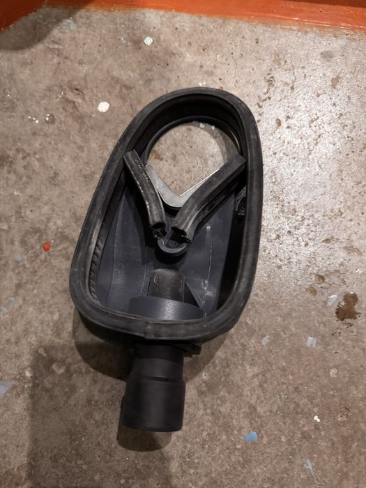 Продам полку на лексус рх 300