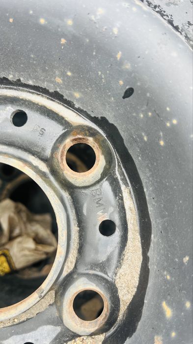Продам диски на BMW срочно