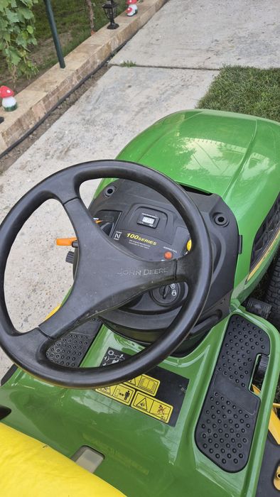 Tractoras John Deere 155R