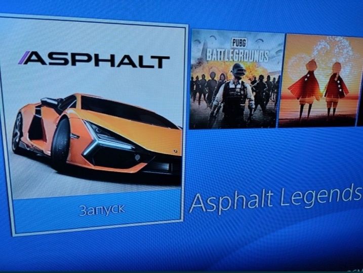 PS4 SLIM много игр фифа26 есть.