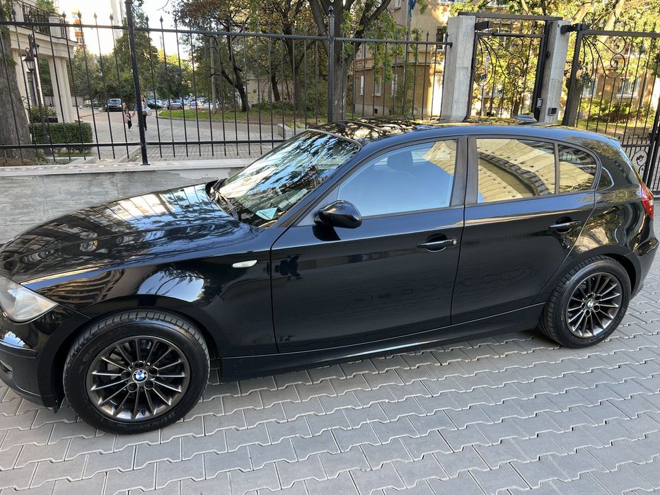 Bmw 118d 2008 г. 2.0