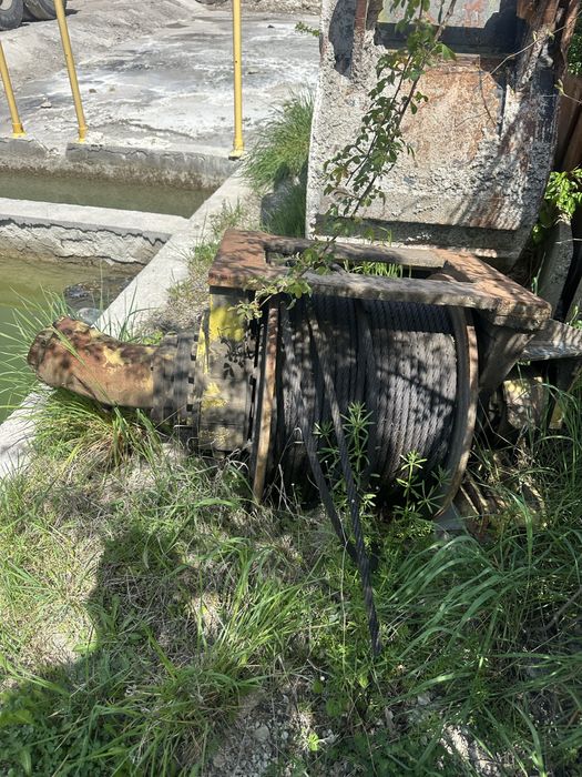 Troliu hidraulic Macara