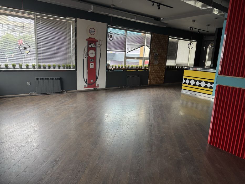 Сдам в аренду помещение 252 кв.м.