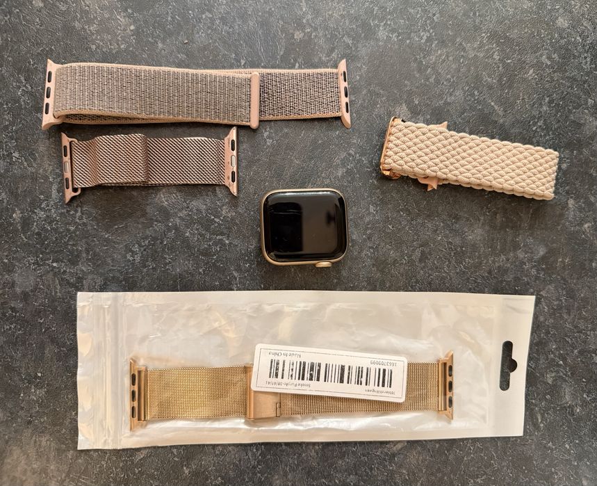 iPhone 15 128 gb neverlocked 85% + apple watch SE gen 2 44 mm Midnight 100% + apple watch serie 4 40 mm rose gold 80%