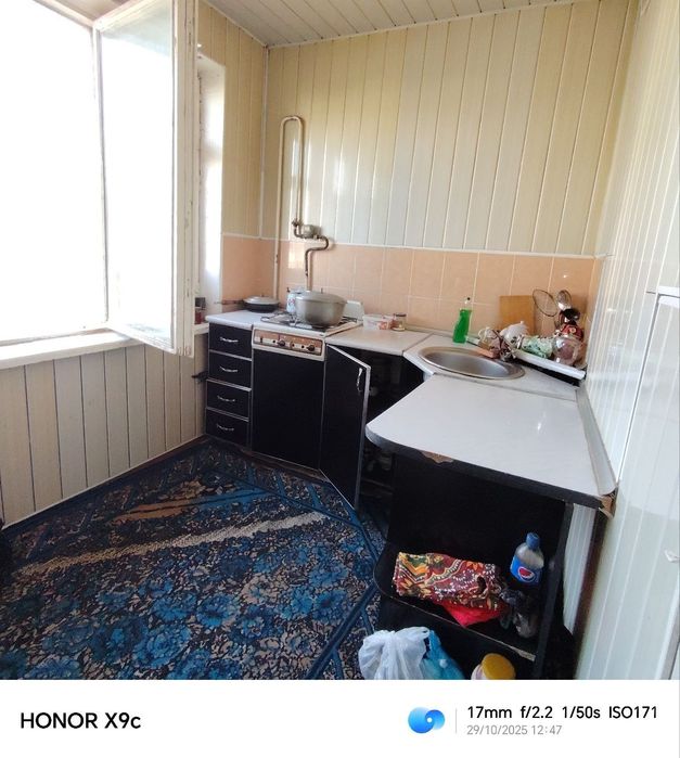 Vasxod 3/5/5 kv sotiladi