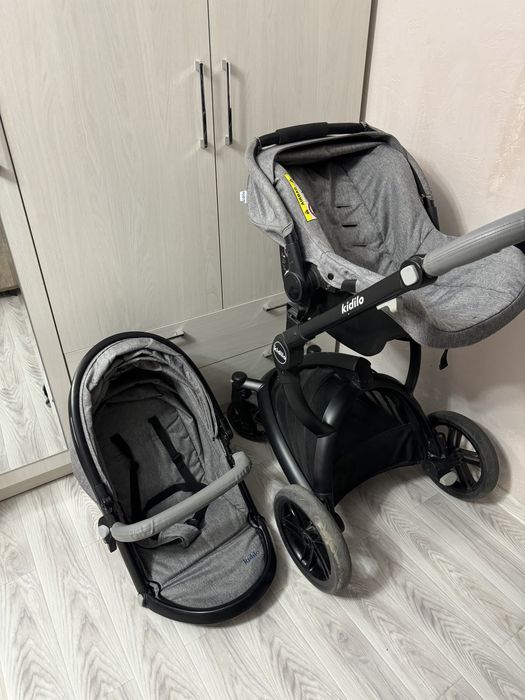 Продаётся Kidilo коляска 2в1 в отличном состоянии