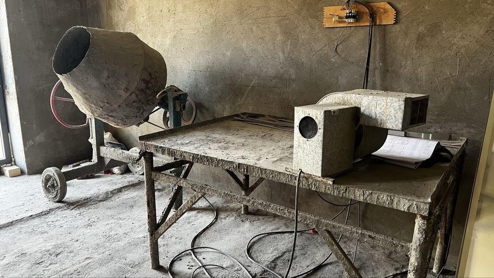 Fasadniy plitka ishlab chiqaradigan sex sotiladi