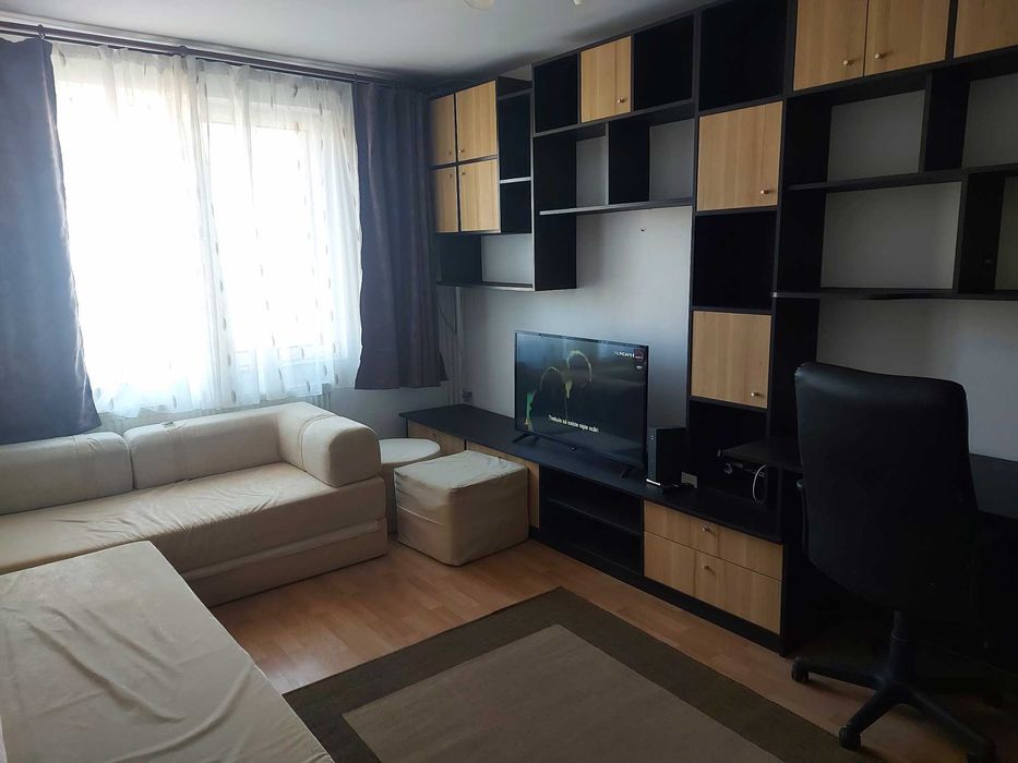 Inchiriez apartament cu 3 camere in Crangasi