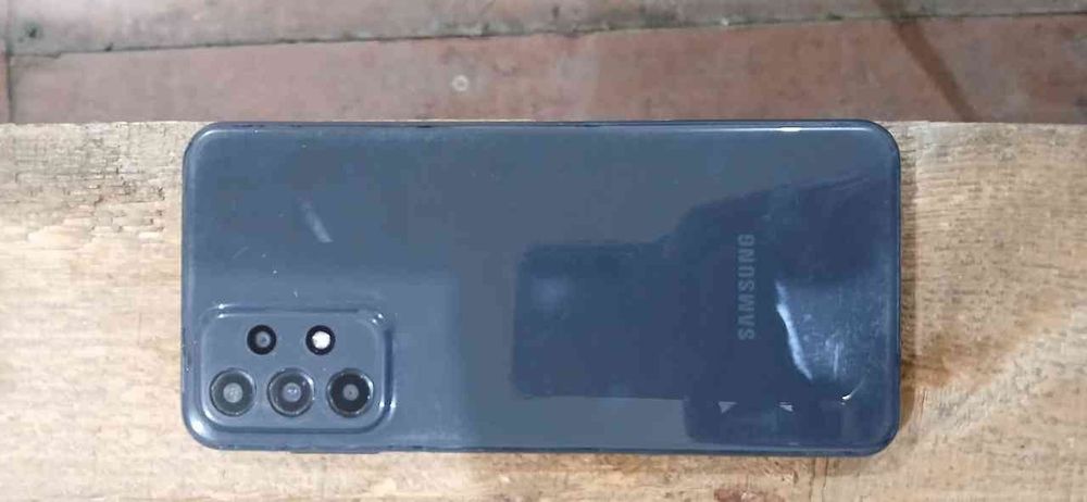 Assalomu alaykum hammaga.  Samsung Galaxy A23 4:64 telefon bor