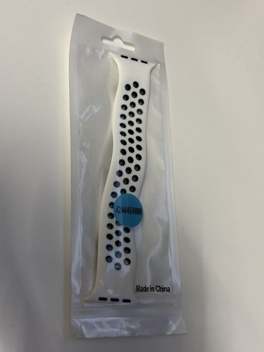 Curea Apple Watch 42/44/45/49 mm silicon sport alb negru M*