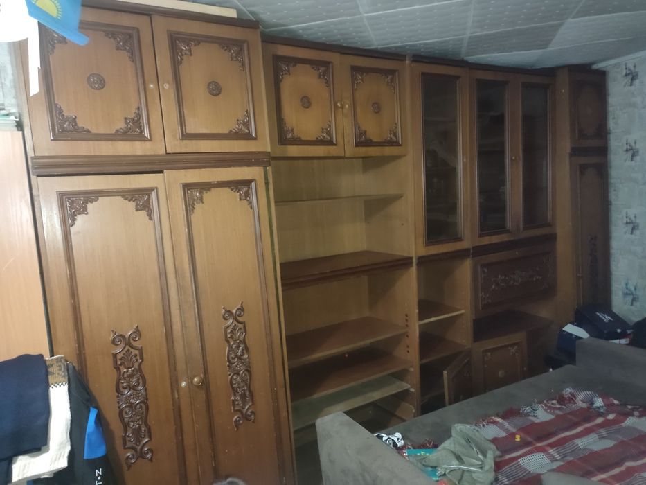 Стенка гостинная даром