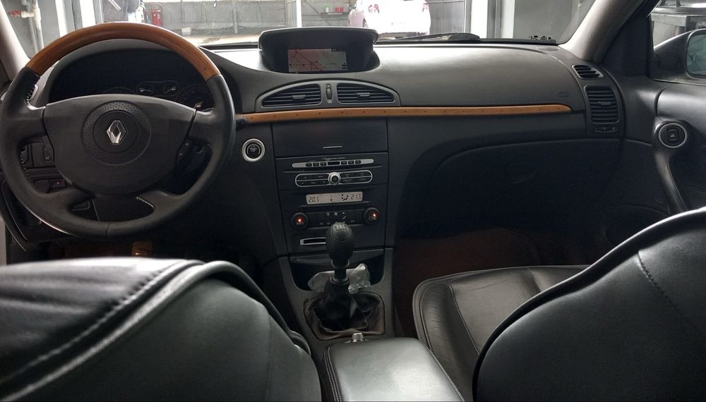 Renault Laguna Initiale Paris facelift