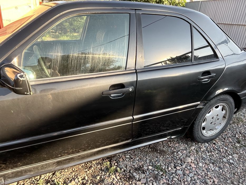 Продам Mersedes W202 C180