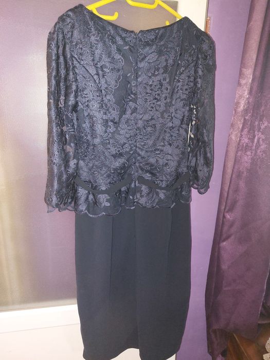 Rochie de dama și costum