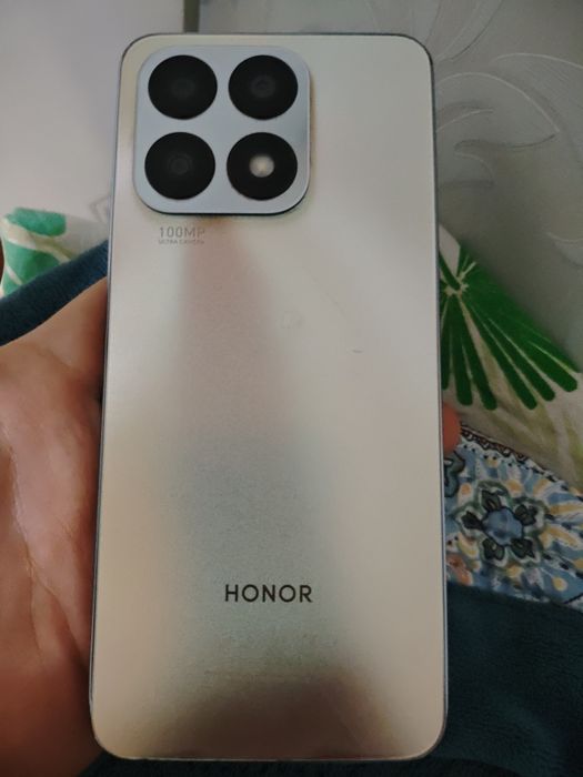 HONOR 8X b сломанный не рабочий торг имеется
