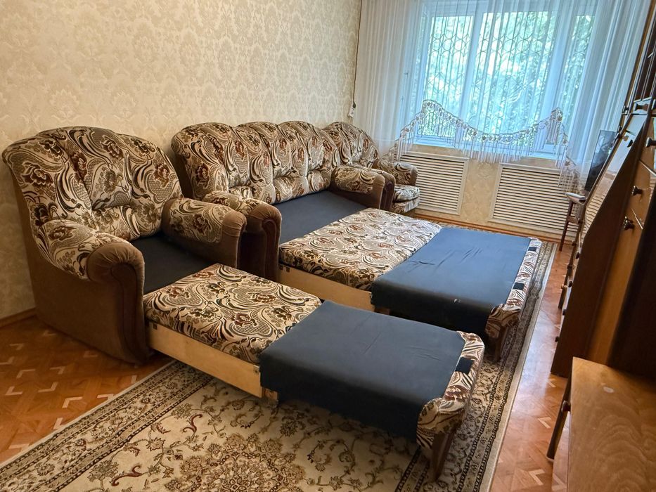 Продам диван и 2 кресла