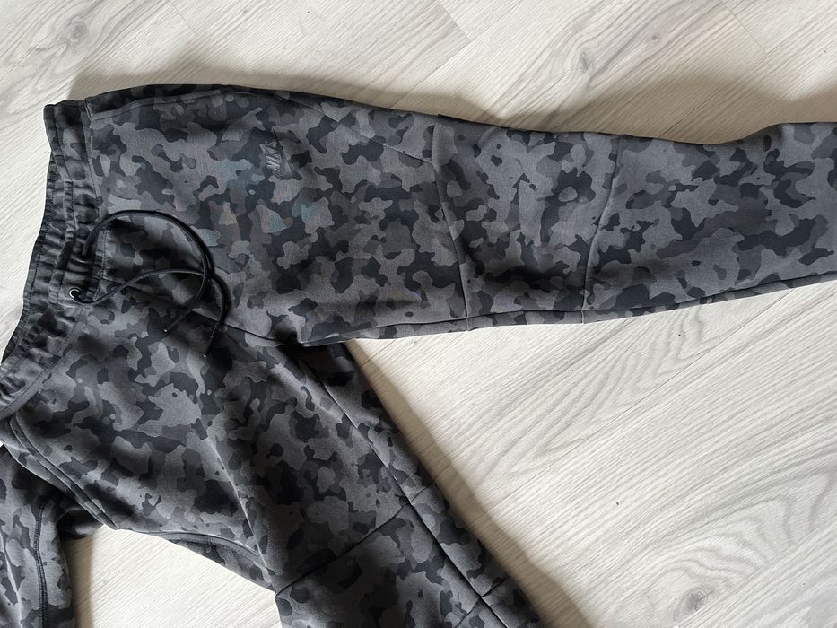 Nike tech зелен камуфлаж