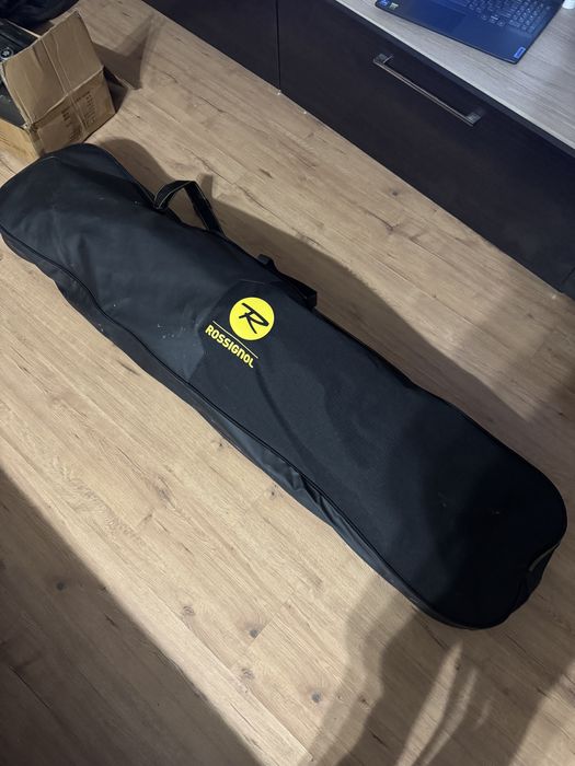 Placa rossignol cu legaturi si husa ,plus ochelari.