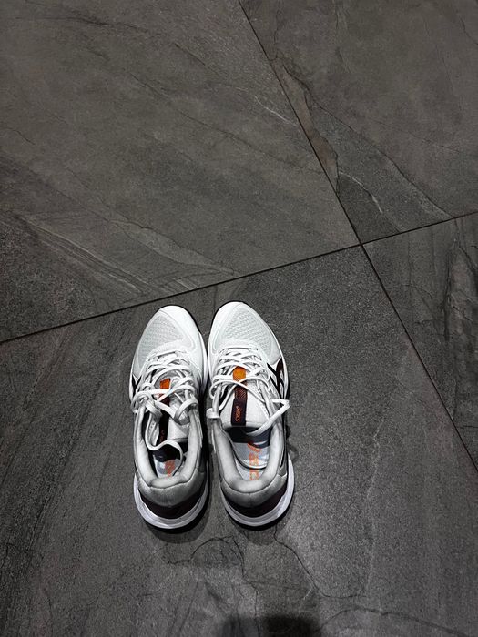 Нови маратонки ASICS дамски