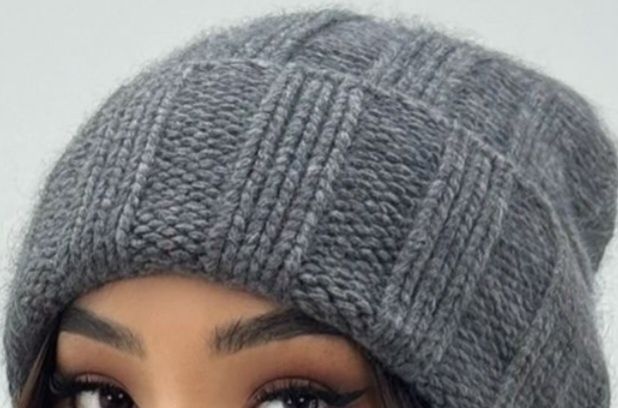 Продаю женские шапки