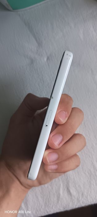 iPhone 5c iPhone 5c – за части или ремонт (счупен дисплей и iCloud)