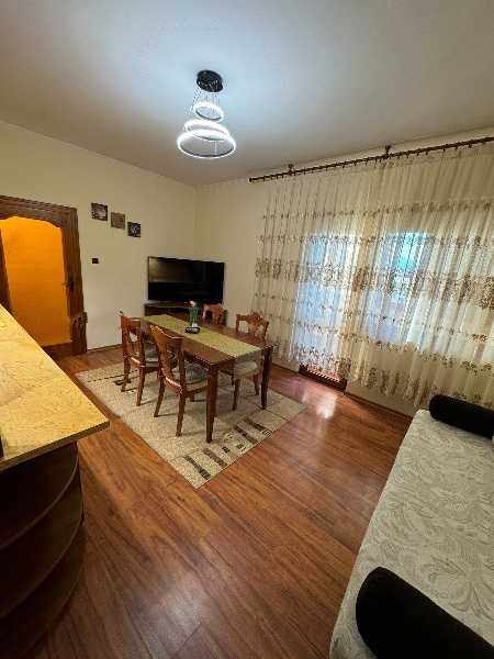Продава се Тристаен апартамент в Пловдив, Христо Смирненски - 60 кв.м за 2167 €/кв.м - Снимка #2