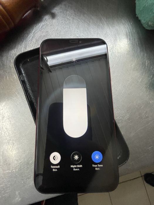 Продаю iPhone 11