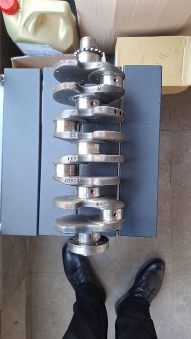 Vând arbore  motor BLS