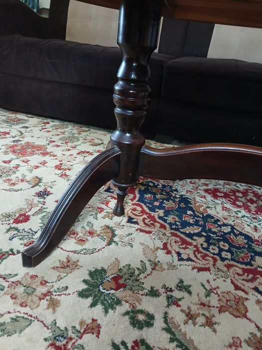 Журнальный столик (орех)