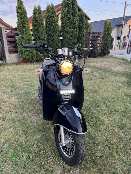 Scuter retro VENUS  acte provenienta 50 cmc