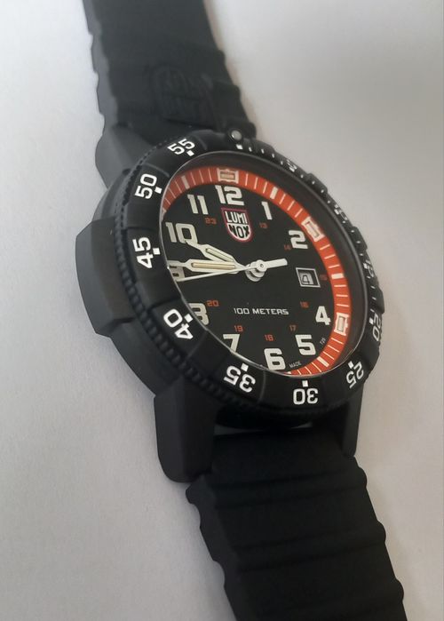 Luminox нов часовник