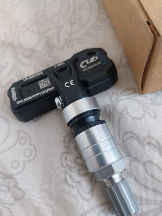 Valve metalice cu senzori universali