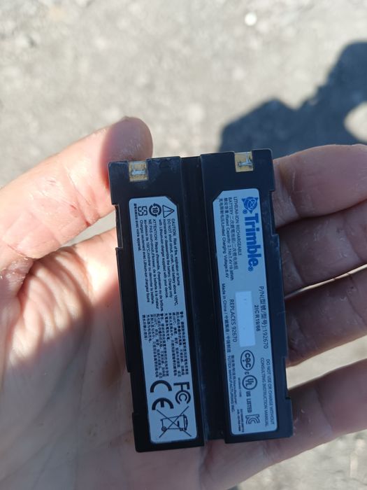 Продам батерейку. Цена 10к