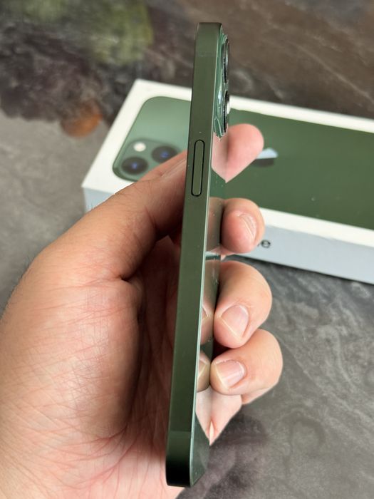 Продам iphone 13