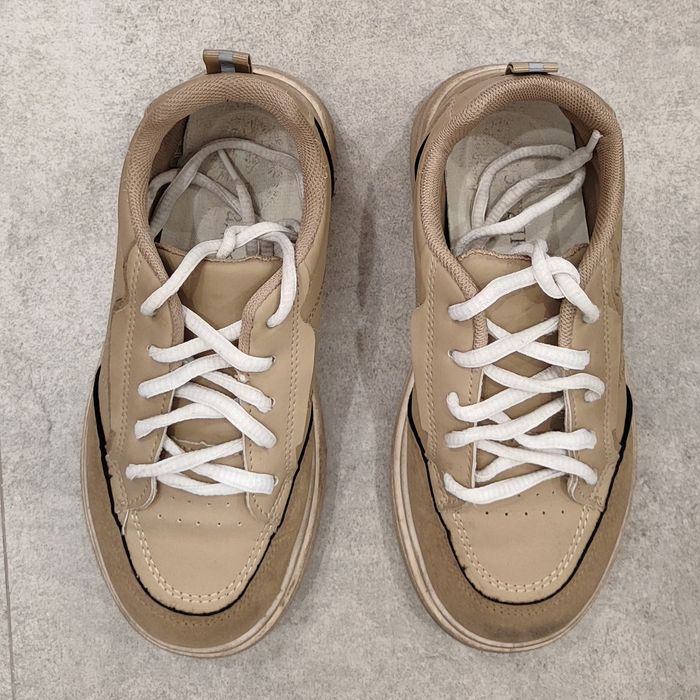 Продам кроссовки детские