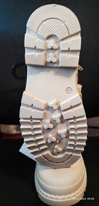 НОВИ Детски боти