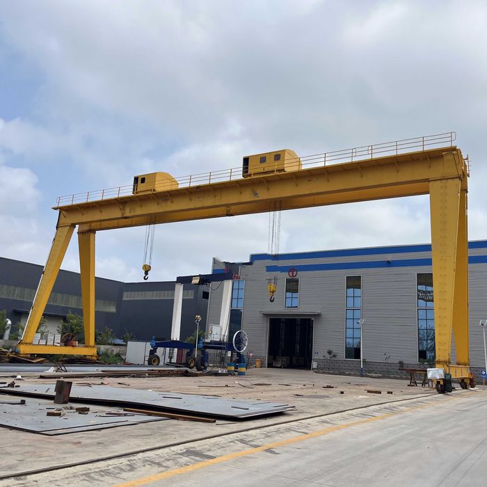 Козловой кран 20 т