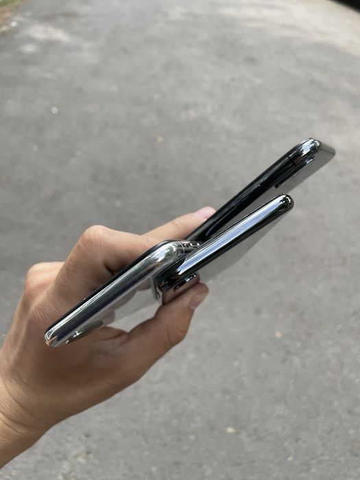 Iphone x 3 ta oqib chiqila