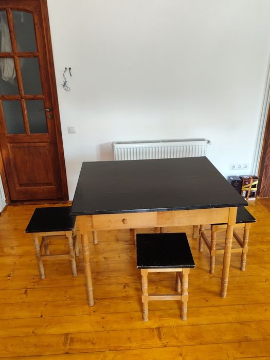 Masa fixa  si scaune utilizate