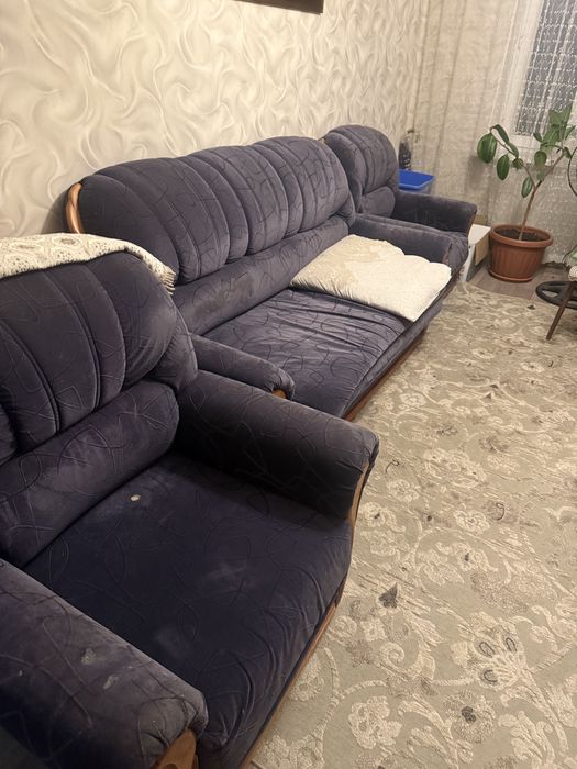 Диван и два кресла